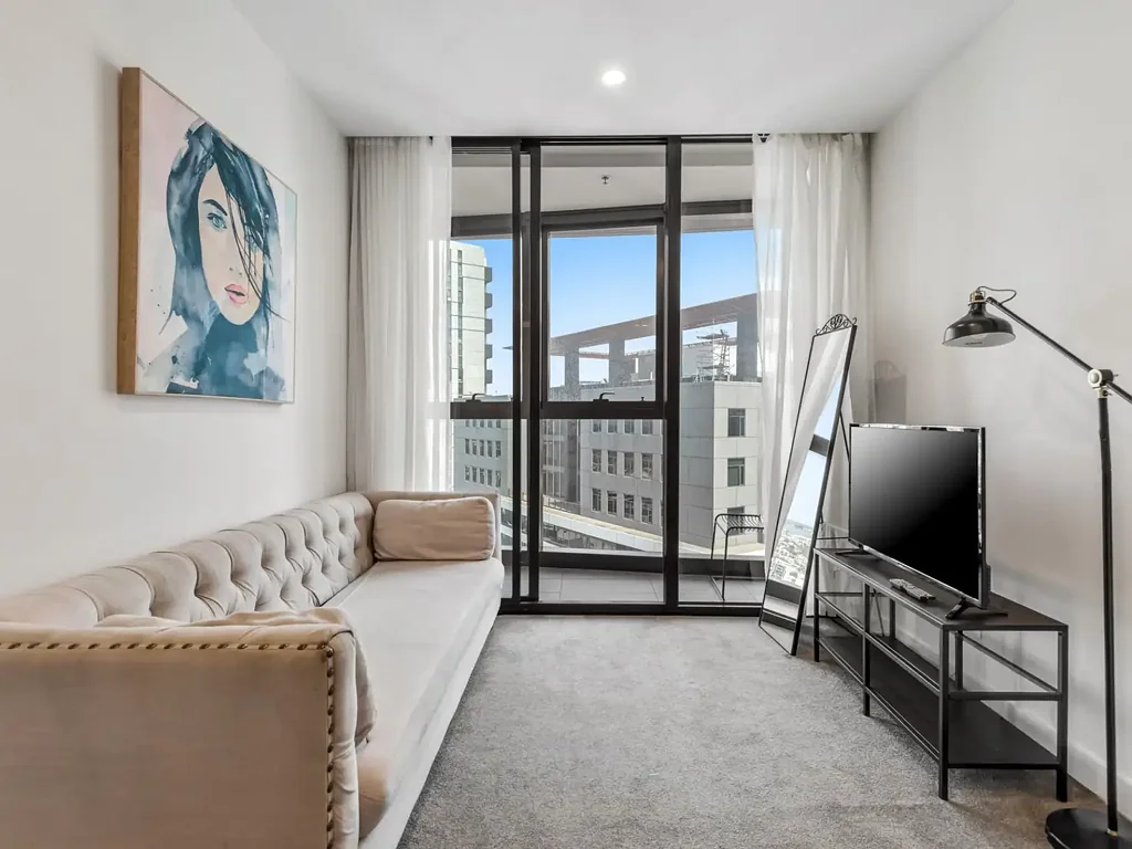 Fully Furnished 2 Bedrooms Apartment Stunning Bay View