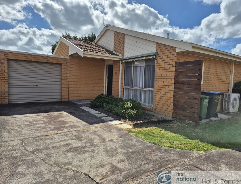 2/37 John Hunter Drive, Endeavour Hills, South East Melbourne, 2 rūma, 1 rūma horoi, Unit