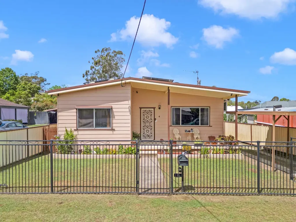 4 William Street, Abermain, NSW 2326