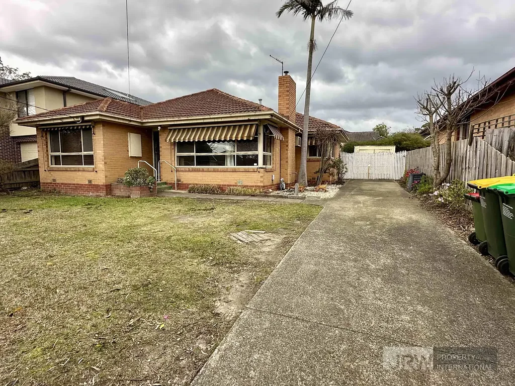 Peaceful Single Storey Living in Leafy Mitcham