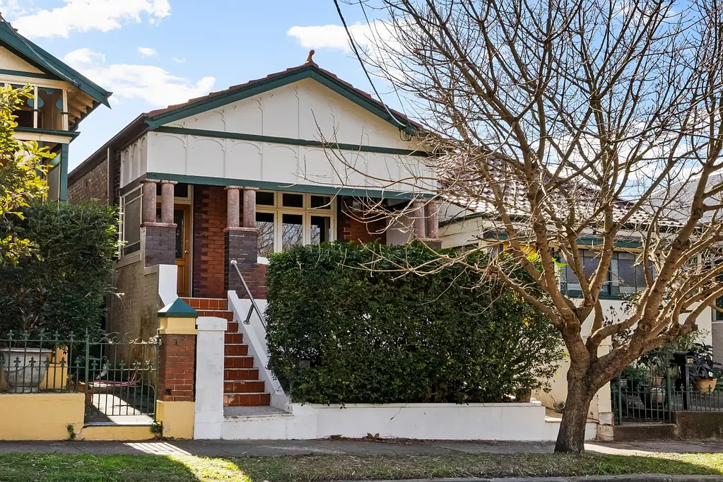 Stanmore 3कमरा Classic freestanding home on peaceful street