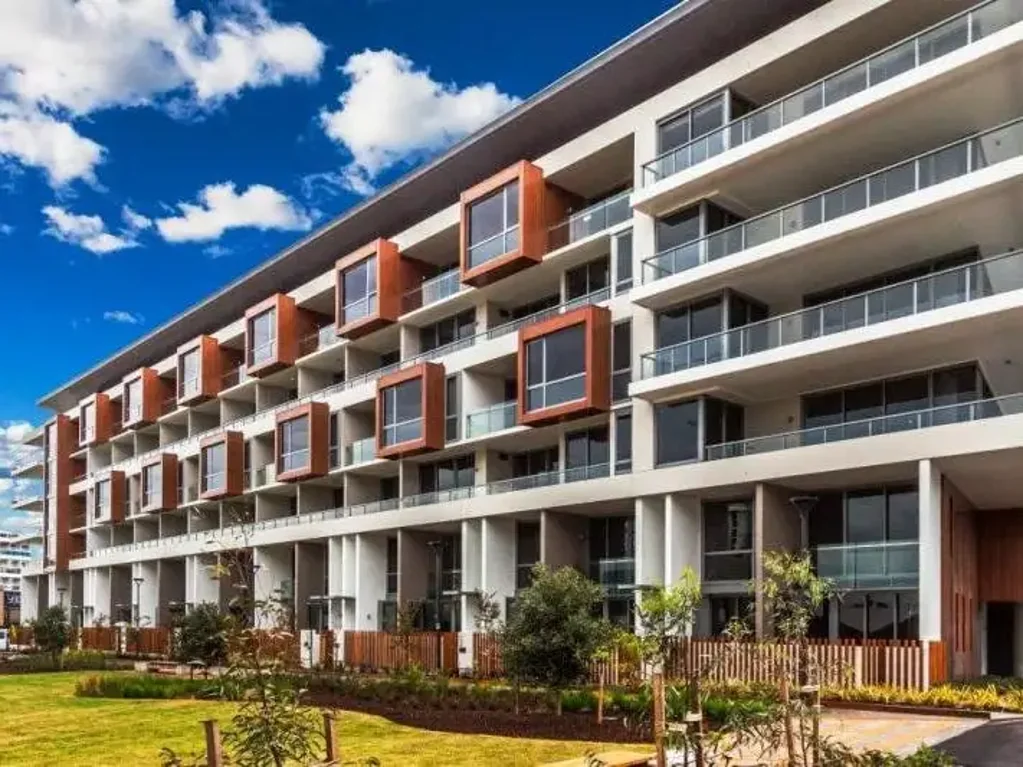 CITY LIVING AT IT'S BEST!!!