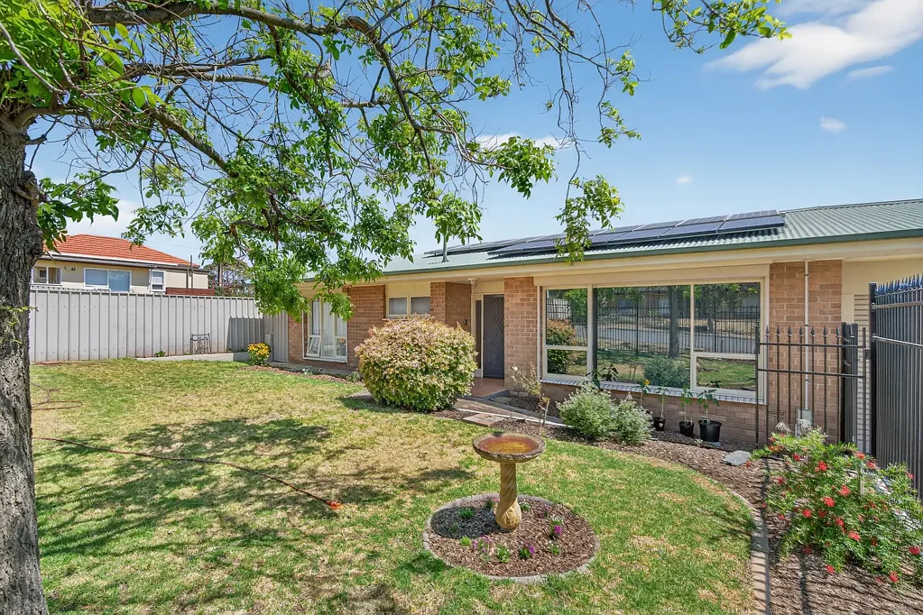 3 Dene Avenue, Victor Harbor, SA 5211