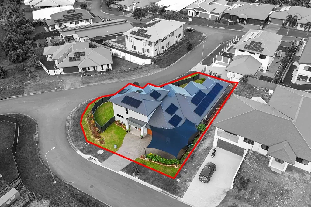 Kanimbla 6房  The Ultimate Rare Find - Six Bedrooms Plus Boat/Caravan Parking!