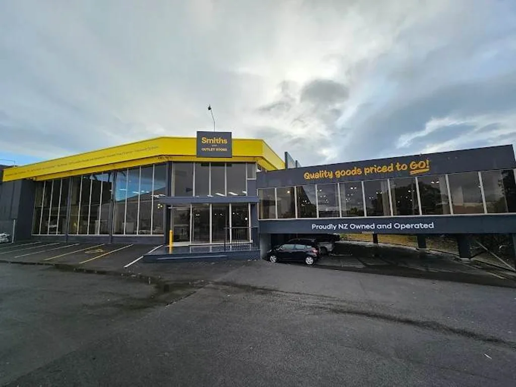 Wairau Valley RARE WAIRAU PARK RETAIL SPACE