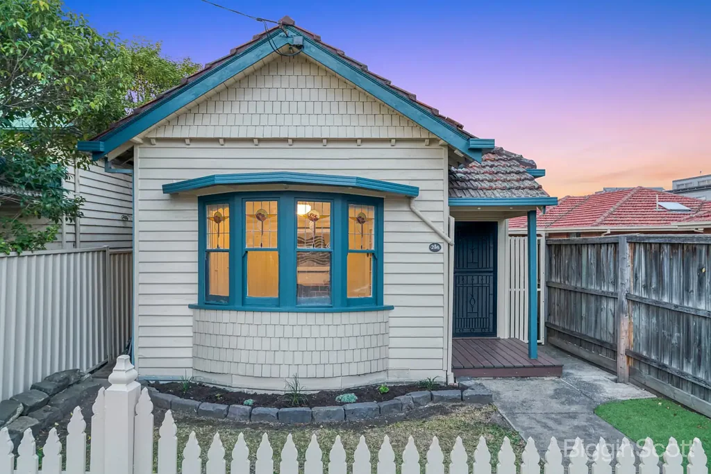 Footscray 2Phòng ngủ Perfectly Positioned And Packed With Potential!
