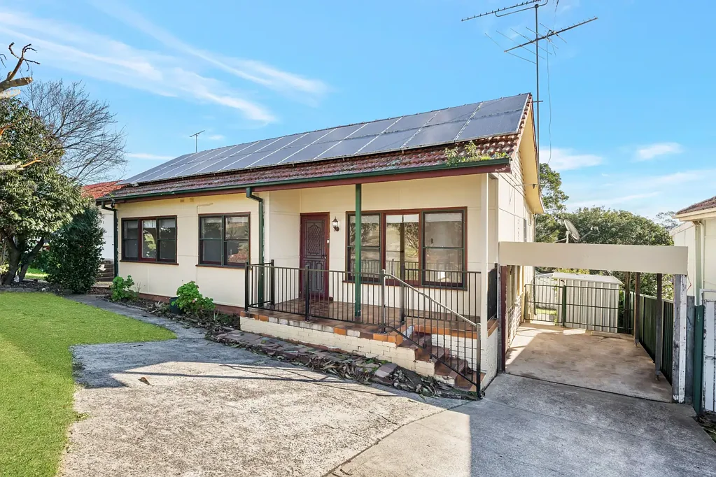 7 Grandview Drive, Campbelltown, NSW 2560