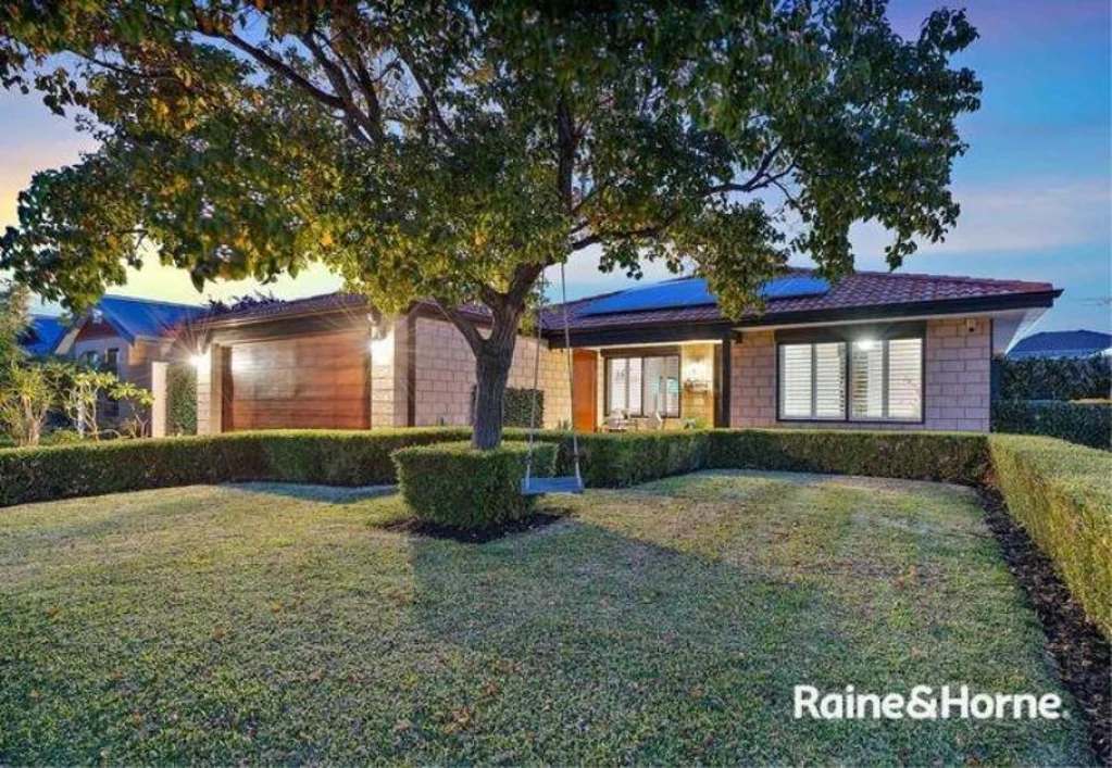 Seville Grove 3chambre Stunning Family Home