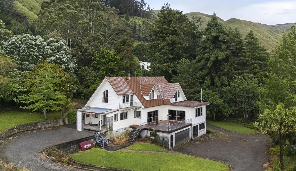 Tokomaru  Spacious family lifestyle living