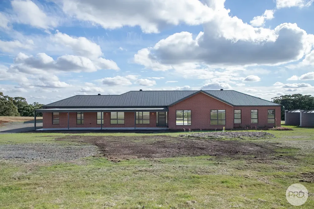Smokeytown 4房  Brand New Custom Built Family Home on Approx. 3 Acres with Stunning Rural Views