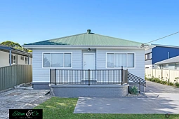 39 Parkes Street, Oak Flats