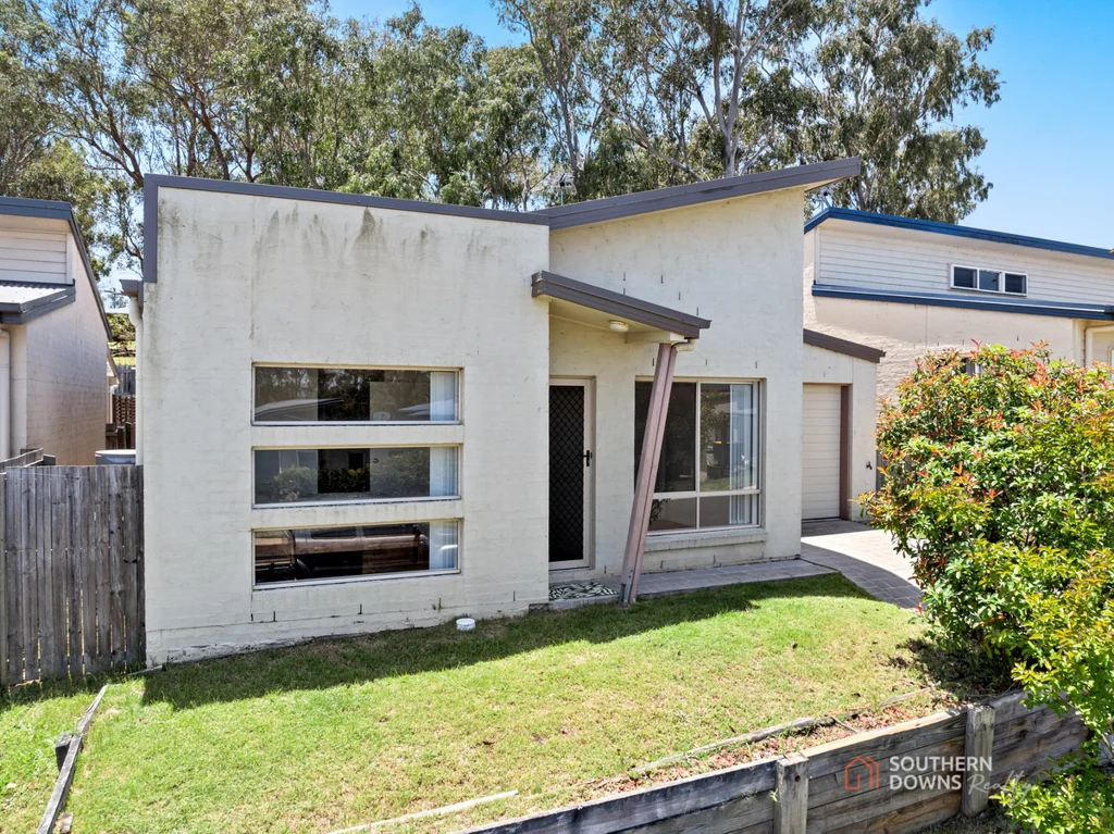 15 Augusta Close, Warwick, QLD 4370