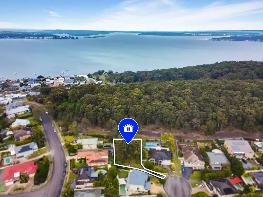 Belmont ELEVATED, PREMIUM LAND SURROUNDED BY QUALITY BUILT HOMES