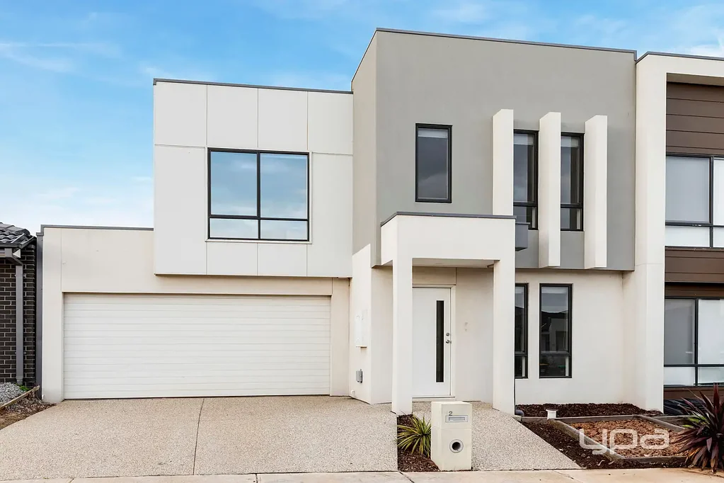 DOUBLE STOREY DELIGHT!