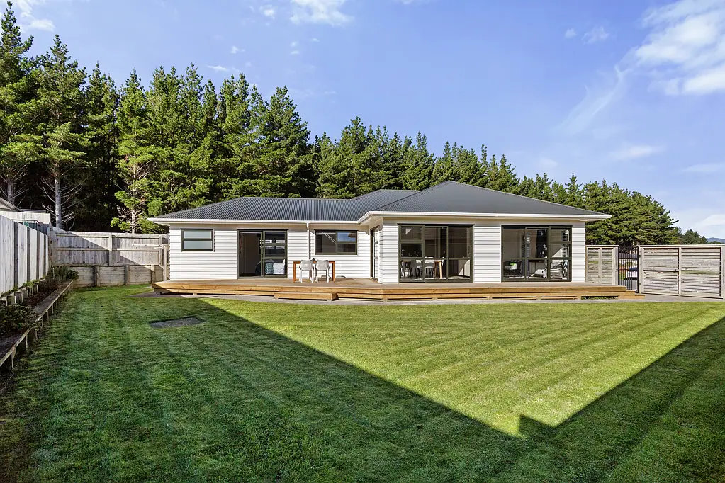 17 Jack Vaughan Grove, Wainuiomata, Lower Hutt, Wellington