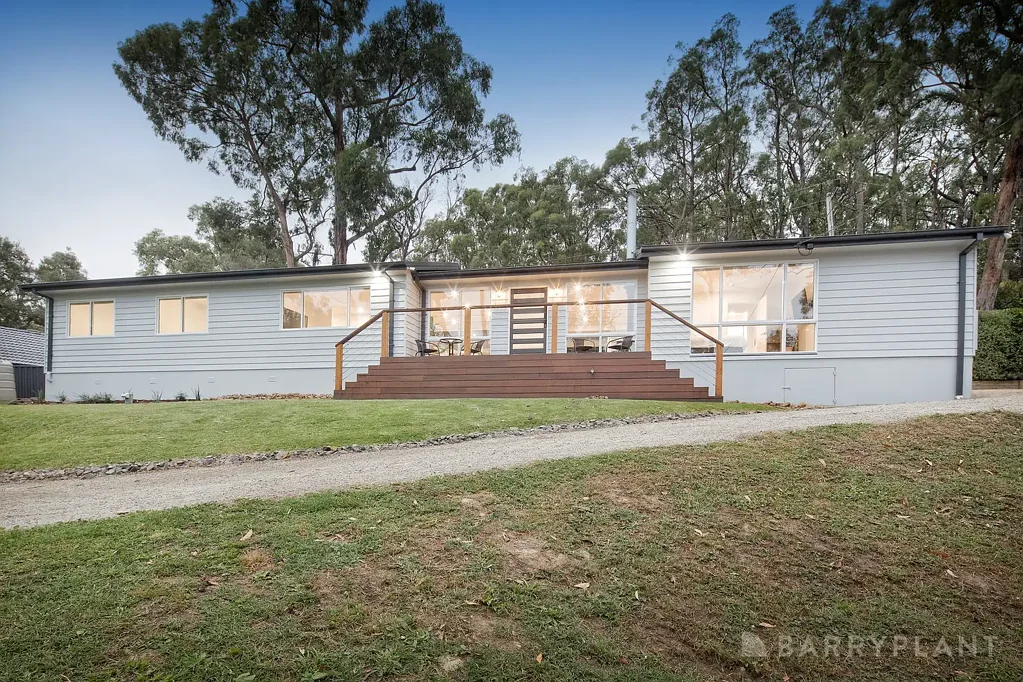 46 Mountain Road, Cockatoo, VIC 3781