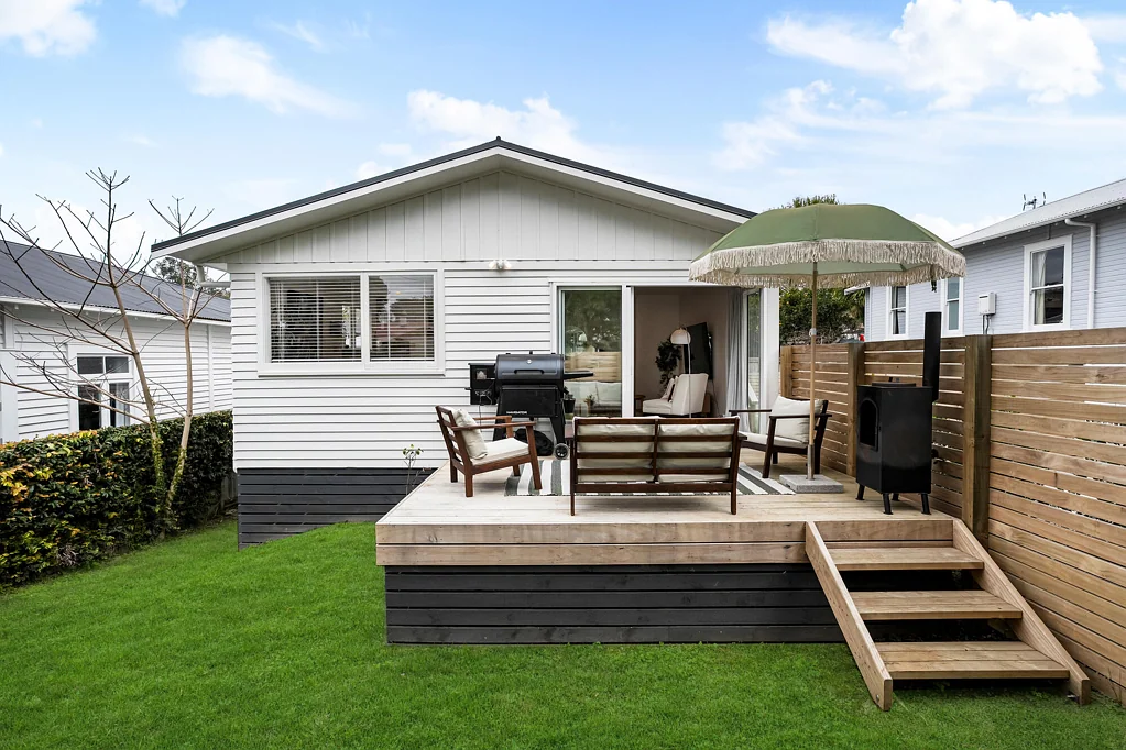 Mount Albert 3 Slaapkamer Character, Space & a Location That Delivers