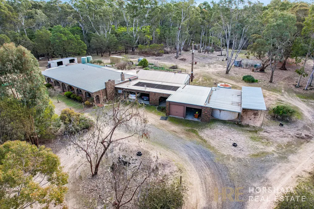 Dadswells Bridge 4房  Country Lifestyle on 20 Acres – Dadswells Bridge.