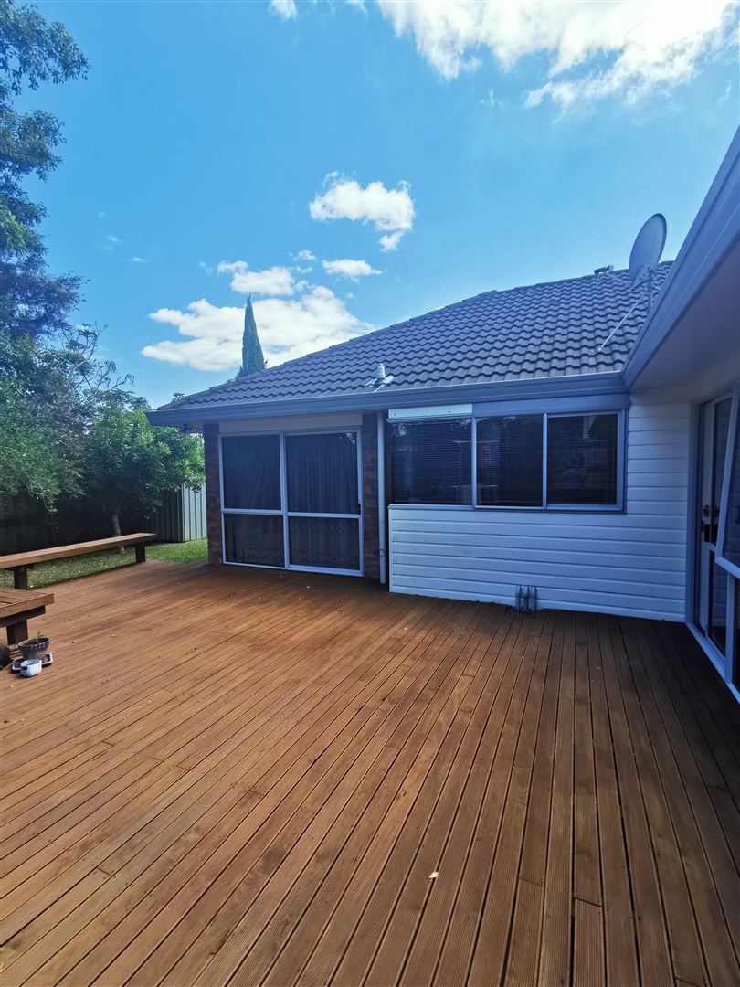 19 Mount Blanc Place, Northpark, Auckland - Manukau, 4 phòng ngủ, 2 phòng tắm