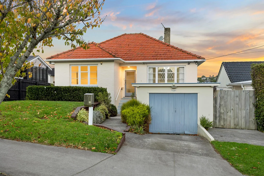 Meadowbank 3બેડરૂમ Sunlit, Sophisticated & Freehold Elegance