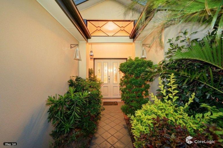 5 ROBERT JOHN CCT, CORAL COVE QLD 4670, 0 Kuwarto, 0 Banyo, House