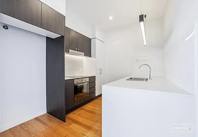 301/133 Clarence Road, Indooroopilly, QLD 4068, 2 slaapkamers, 1 badkamers, Unit