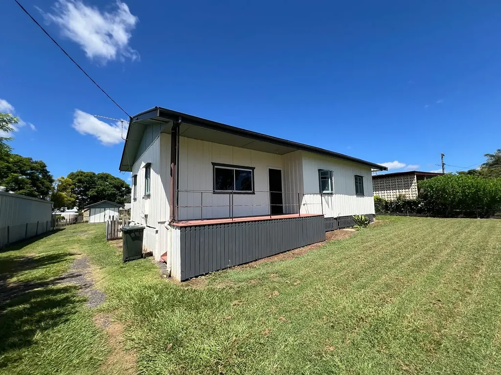 Comfortable and Quiet 3 Bedroom Home