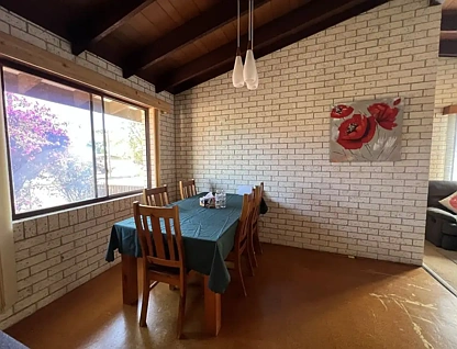 5 Nettleton Drive, Lightning Ridge, NSW 2834, 3房, 2浴, House