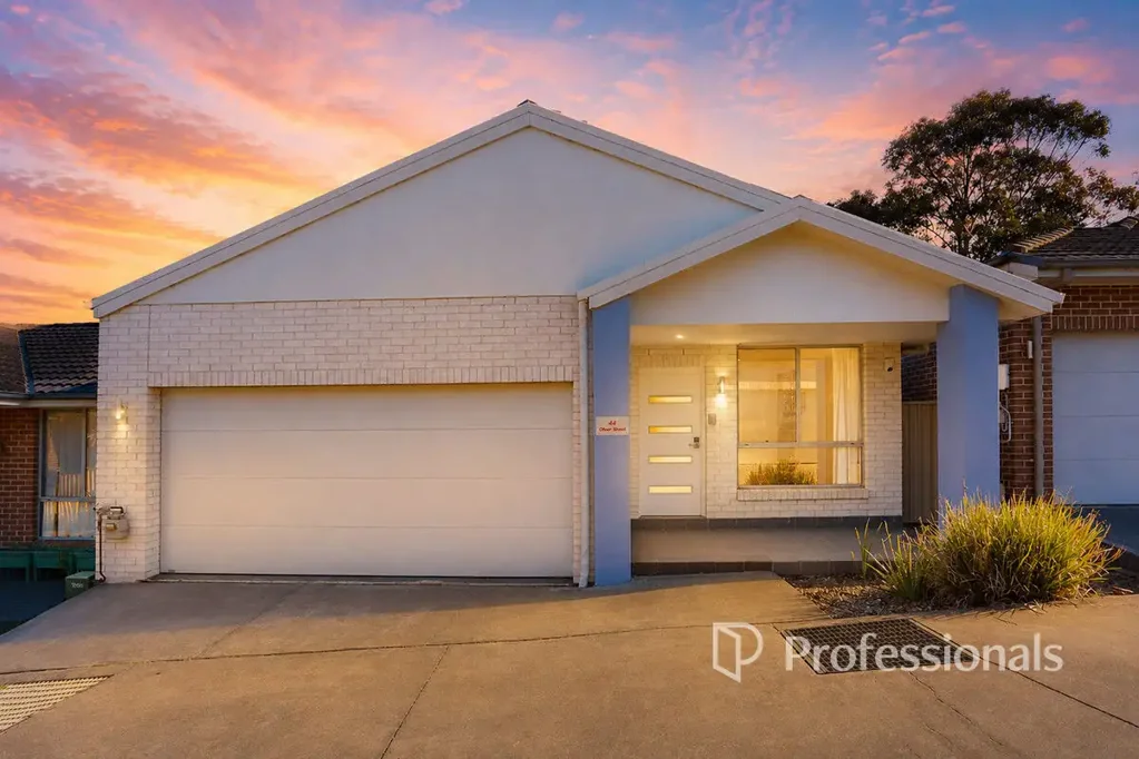 Riverstone 4ห้องนอน Spacious Split-Level Family Living with Modern Updates