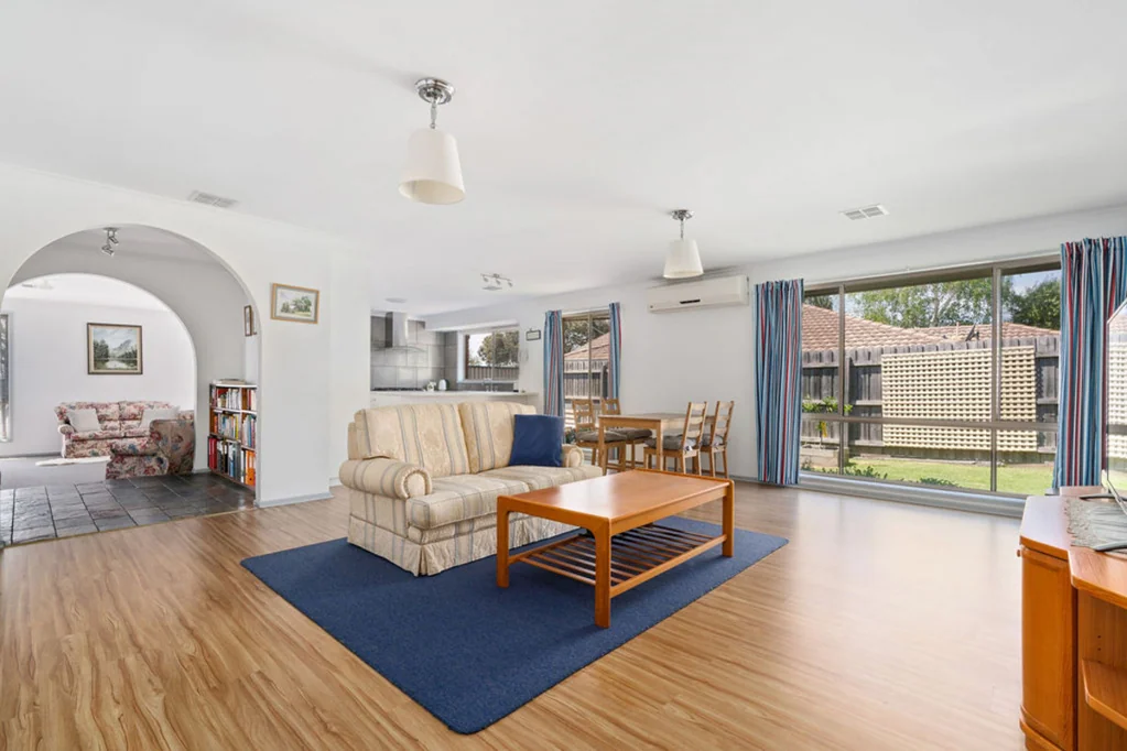 42 Cockatoo Drive, Carrum Downs, VIC 3201