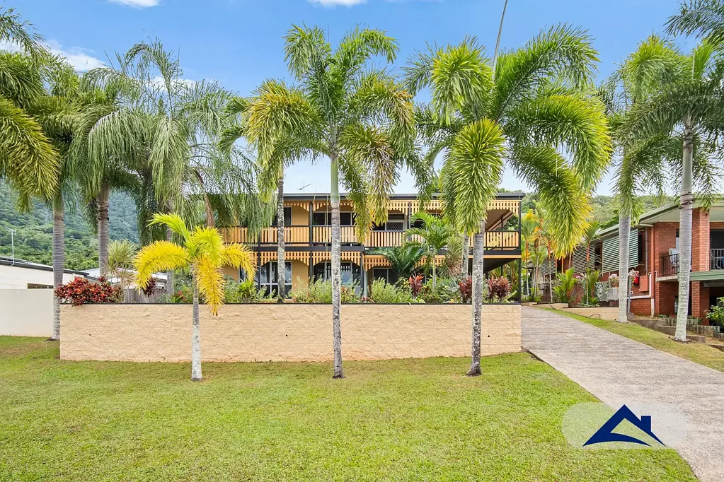 Bayview Heights 4房  Modern Queenslander - Dual Living Opportunity on Elevated 805m² Block