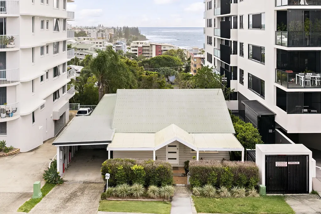 Kings Beach 3कमरा Private Inspections Available – Beachside Living at Kings Beach QLD