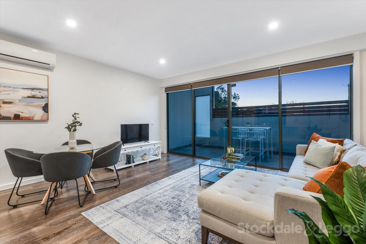 28 WINYARD DR, MOOROOLBARK VIC 3138, 0部屋, 0バスルーム, Townhouse