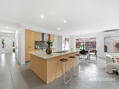 7 Coco Circuit, Point Cook, VIC 3030, 4 રૂમ, 2 બાથરૂમ, House
