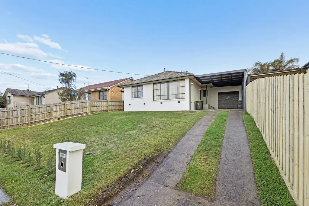 Frankston North 3房 家庭友好型地段的3卧室住宅，适合首次置业者、家庭和投资者 3-bedroom home in a family-friendly location, ideal for starters, families, investors
