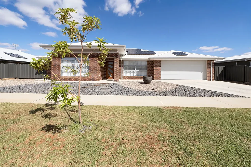 Swan Hill 4कमरा Peaceful & Practical Family Living