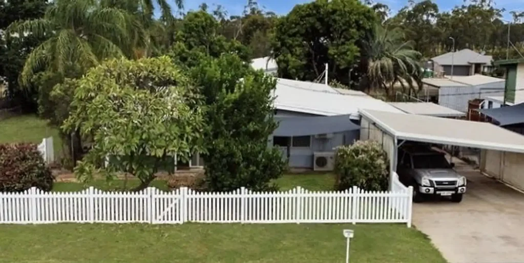 Moranbah 4Habitaciones YOUR WHITE PICKET FENCE DREAM – WITH AN INCOME FROM DAY ONE
