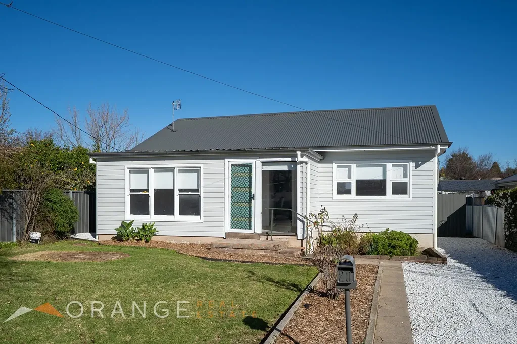 FULLY RENOVATED READY TO MOVE IN!