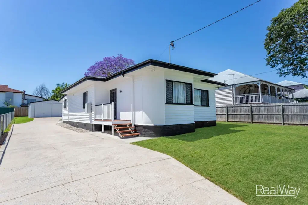 10a Green Street, Booval, QLD 4304