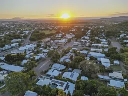 45 Stagpole Street, West End