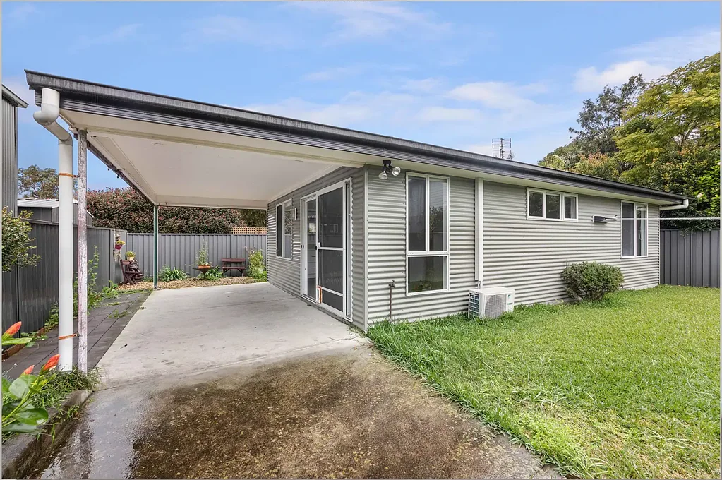 Modern Two-Bedroom Granny Flat with Private Yard