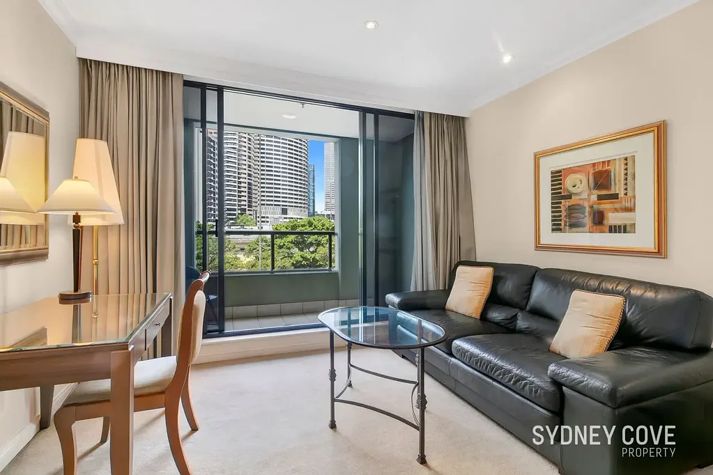 Sydney IMMACULATE EAST FACING STUDIO APARTMENT WITH CITY VIEWS IN PRIME SYDNEY CBD LOCATION