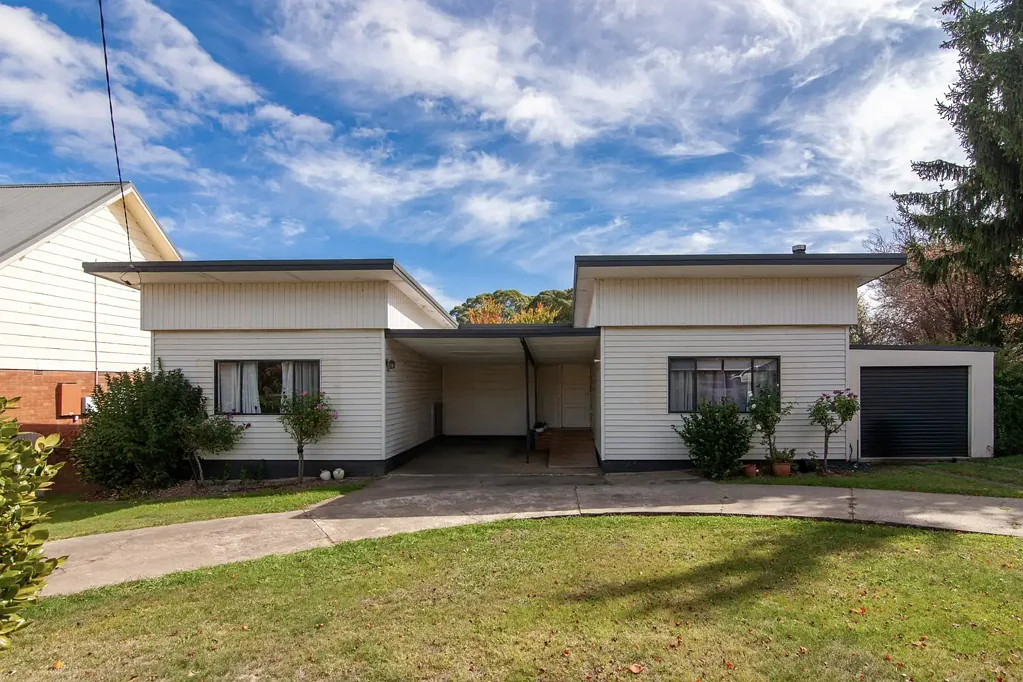 Crookwell 4房  Comfort, Space & a Place to Call Home