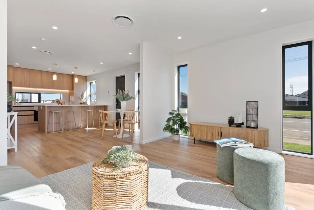 Islington 2房  Brand New Sunny Townhouses - Two to Choose From