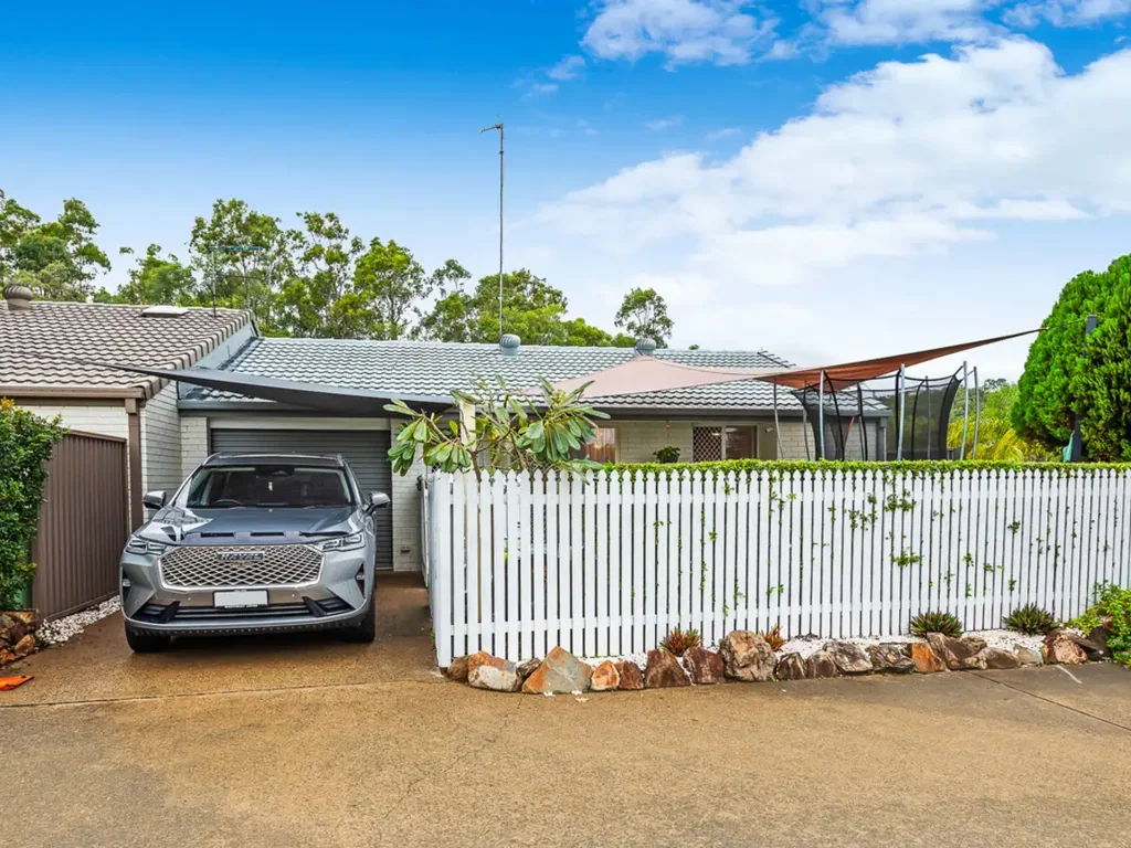 Oxenford 2غرفة نوم Exceptional Value in a Prime Oxenford Location!