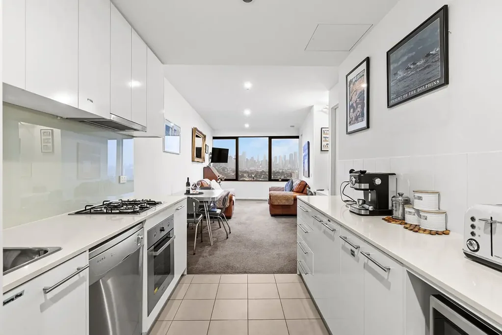 1811/18 Mt Alexander Road, Travancore, VIC 3032
