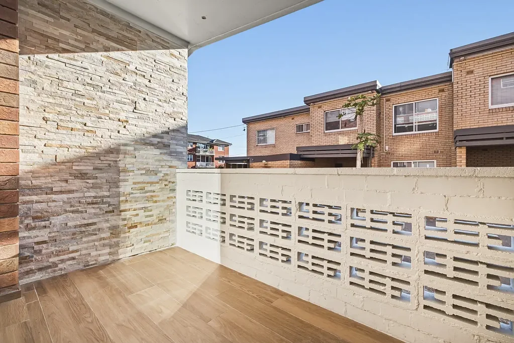 Beautifully Renovated Ground Floor Apartment
