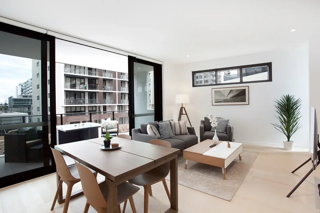 AVANTRA | One Bedroom + Large Study