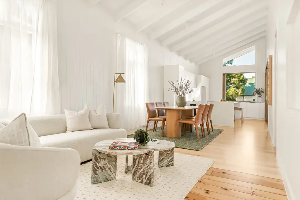 Grange 4 Bedroom Single Level - Brand New Renovated Masterpiece