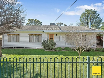 Eaglehawk 3Zimmer Spacious Family Living Close to Lake Neangar & Local Amenities